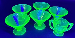 Federal Glass Uranium Sherbet Glasses & Creamer