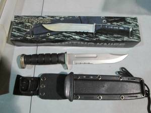 8-9in Hunting knife with hardside s...
