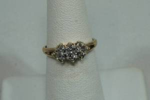 10k Yellow Gold Ladies Diamond Ring