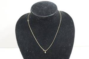 14k Yellow Gold Box Link Chain with Diamond Pendant