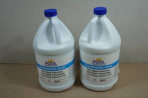 2 Gallons Pool Essentials Chlorinating Liquid