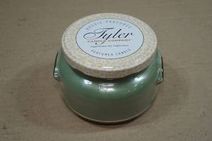 Tyler Candle Co 22oz Candle - Hippie Chick
