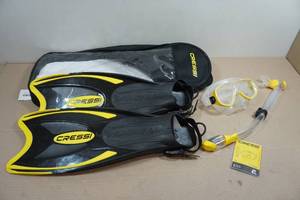 Cressi Adult Rondine Palau Fin Snorkel Set - Fin Size SM