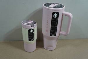 2 Hydrojug Tumblers