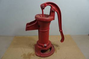 Cast Iron Pitcher Pump