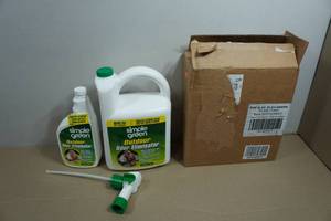 Simple Green Outdoor Odor Eliminator 32oz Spray Bottle with Gallon Refill