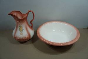 Vintage Bath Basin and Pitcher