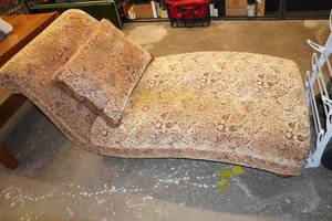 Chaise Lounge Chair