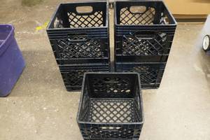 5 Heavy Duty Plastic Milk Crates