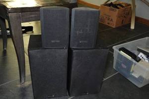 Bookshelf Speakers - HarmanKardon, Dayton Audio