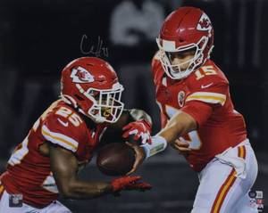 Clyde Edwards-Helaire Signed Chiefs 15.5x20 Photo (Beckett Hologram)