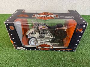 Harley Davidson 110 Scale FLSTS Heritage Springer
