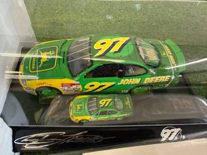 John Deere Die Cast Stock Car 2 Car Set