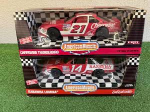2 Ertl American Muscle Collectors Edition 118 Scale Stock Cars
