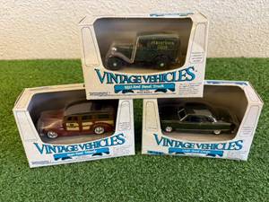 3 Ertl 143 Scale Vintage Vehicles