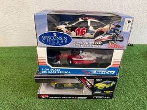 3 124 Scale Stock Cars