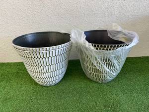 4 New Planters