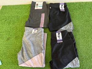 4 Pairs New Womens Leggings Size Small
