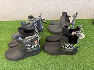 New Womans Rainboots Size - 2 Size 6 & 2 Size 7
