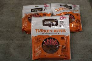 3-12oz bags of Rachel Ray Nutrish T...