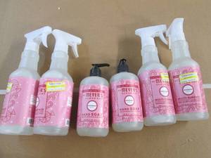 6 Mrs Meyers clean day cleaners...