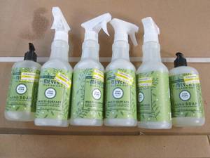 6 Mrs Meyers clean day cleaners...