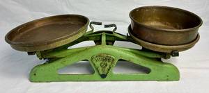 Vintage Miros 5 Balance ScaleEuropean Grocers Scale