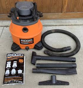 Ridgid 16 Gallon WetDry Vac with Detachable Blower plus Hose and Attachments Model WD16800
