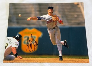 Greg Gagne Autographed 8x10 Minnesota Twins Baseball Photo
