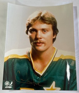 Curt Giles Autographed Minnesota North Stars 8x10 Hockey Photo