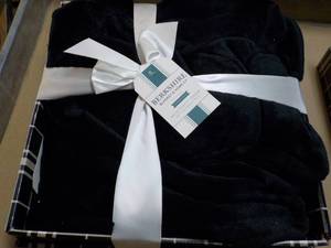 Berkshire Black Velvet Soft 60 x 70...