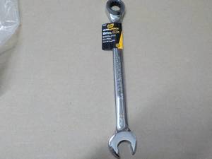 Gear Wrench 18mm Ratcheting Wrench...