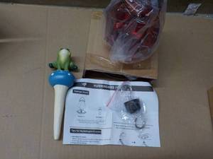 Humming Bird Feeder and Grog Dcor...