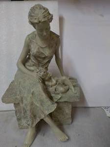 Lady with Child on Bench Dcor 14 ...