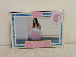 NEW PACKED PARTY HAVIN A BALL INFLATABLE BEACH BALL