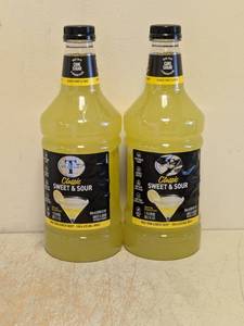 (2) NEW MR. & MRS. T CLASSIC SWEET & SOUR DRINK MIX