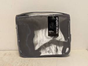 NEW SONIA KASHUK HANGING TRAVEL CASE