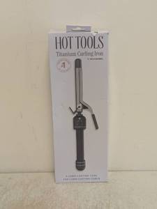 NEW HOT TOOLS TITANIUM CURLING IRON 34 BARREL