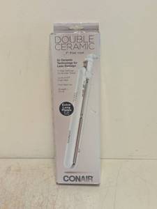 NEW CONAIR DOUBLE CERAMIC 1 FLAT IRON