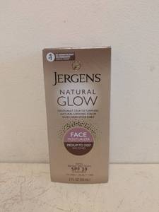 (2) NEW JERGENS NATURAL GLOW FACE MOISTURIZER SPF20 SUNSCREEN