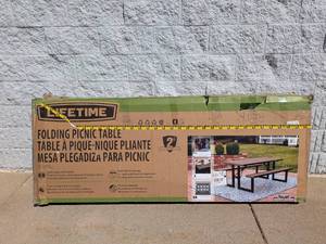 NEW LIFETIME FOLDING PICNIC TABLE BROWN