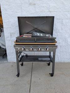 NEW BLACKSTONE PATIO COLLECTION 36 4-BURNER GRIDDLE W HARDTOP