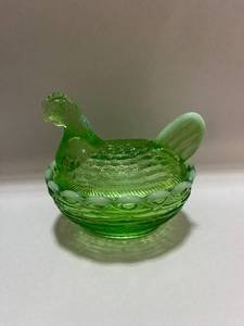 Iridescent Green Hen on Nest No chips or cracks