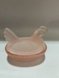 Pink Frosted Mini Hen on Nest