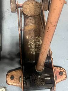Hydraulic Floor Jack