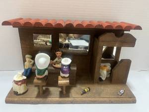 Mexico Clay Wood Cantina Diorama Beer Drunks