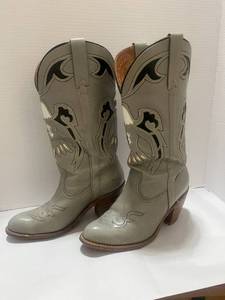 Capezio Grey and Black Eagle Cutouts Size 9 12