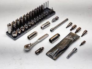 Craftsman 38 Metric Ratchet & Socket Set
