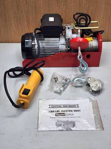 Central Machinery Electric Max 1300 lb. Hoist