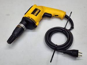 DeWalt Electric Drywall Screw Gun